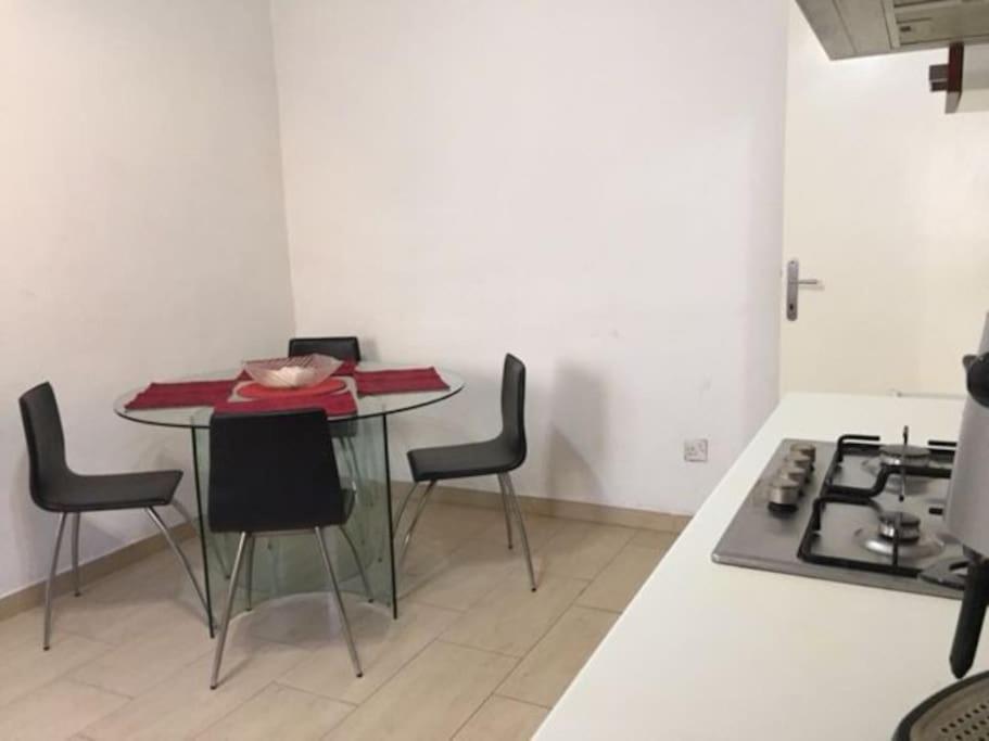 Gzira / Sliema Wifi & Ac ! Great Value & Location Apartment Exterior photo